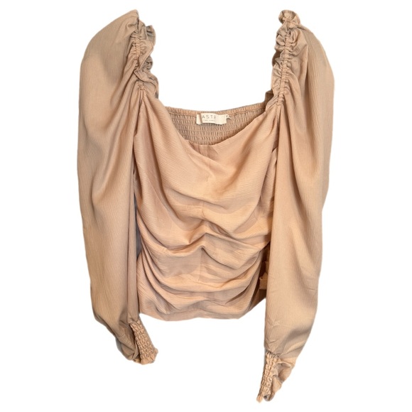 ASTR The Label Puff Sleeve Square Neck Top Sz M Blush Smocked Coquette Romantic - Picture 3 of 16